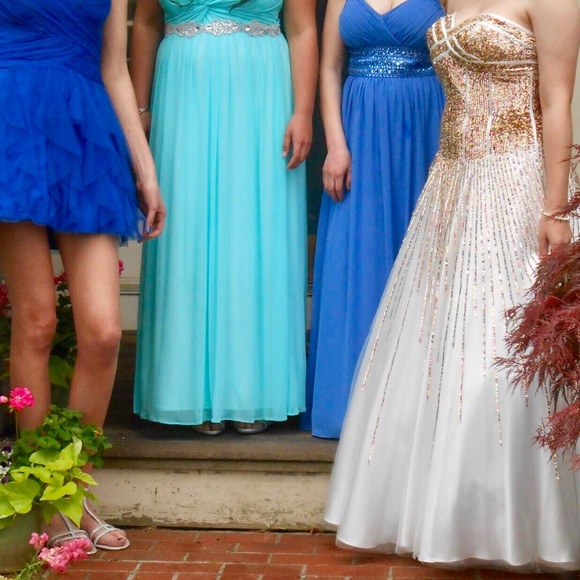 David’s Bridal prom dress size 8 great condition! - Picture 2 of 3